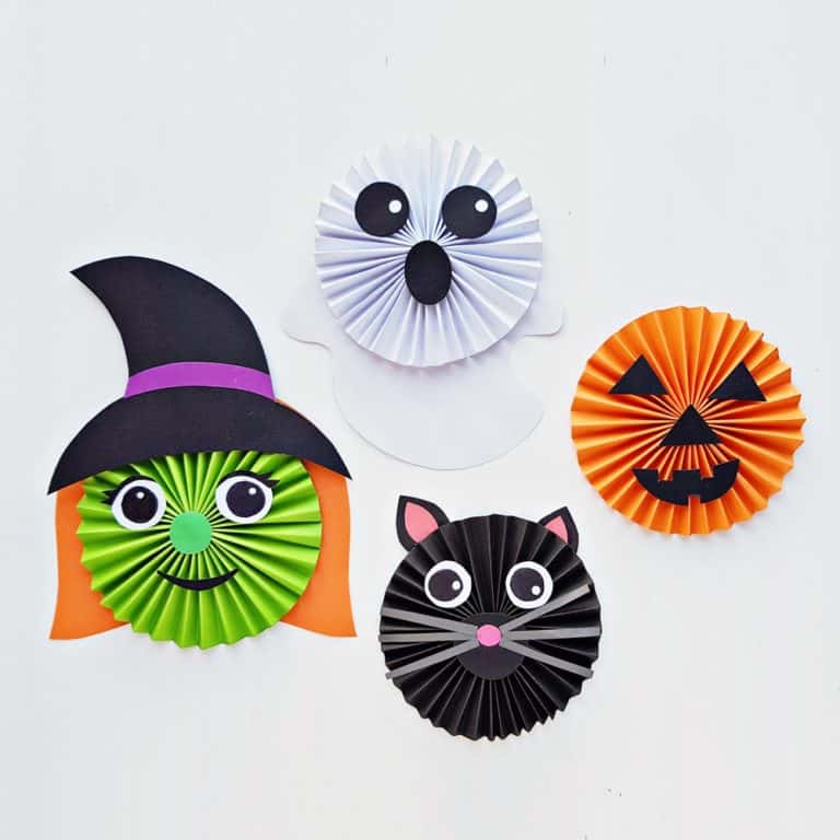 HALLOWEEN PAPER ACCORDION CRAFT
