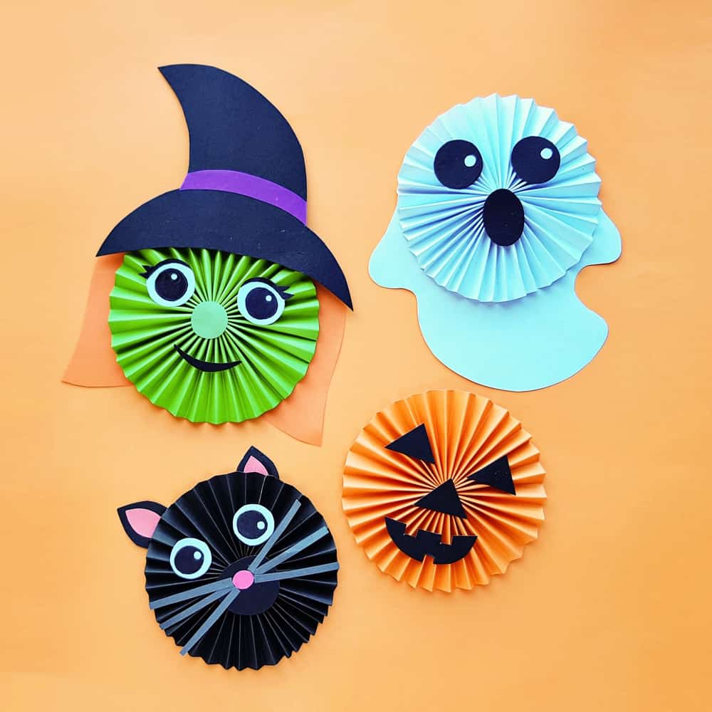 Halloween Paper Accordion Craft