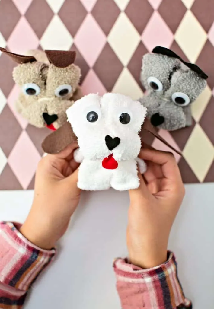 How to make a towel dog. Easy tutorial and video kids craft 