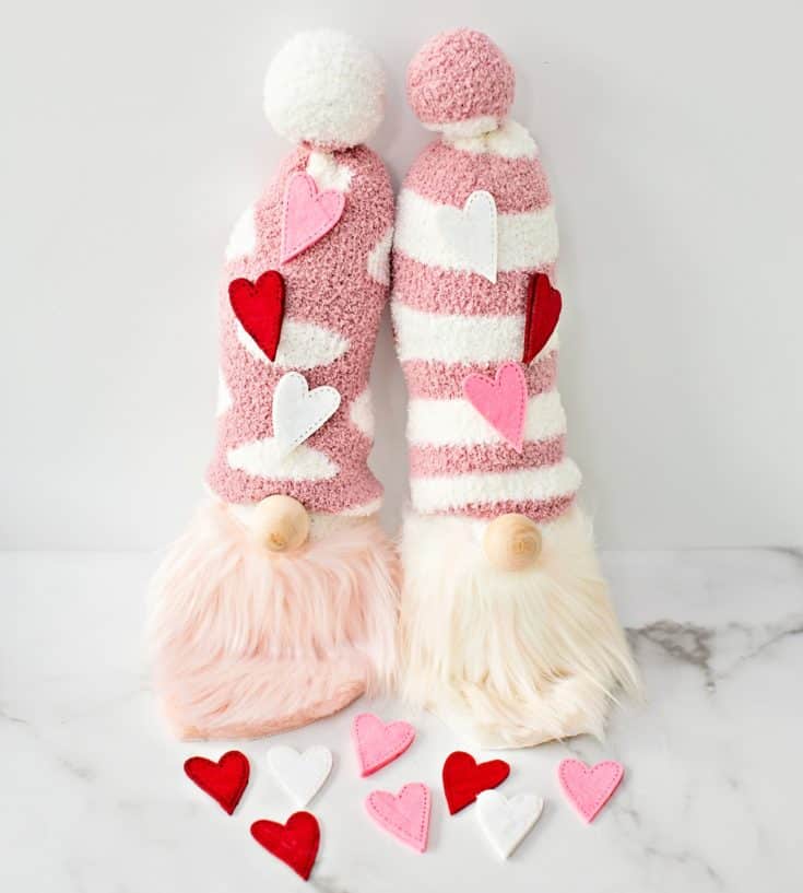 DIY VALENTINE GNOMES