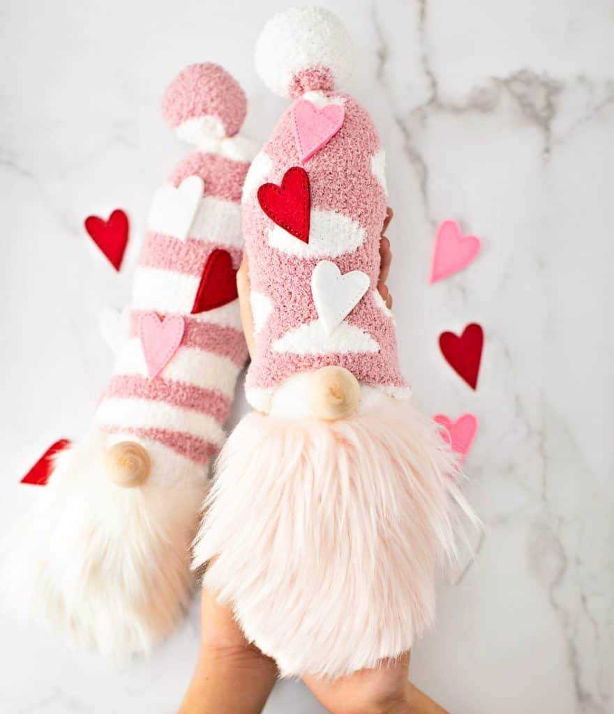 DIY Valentine Sock Gnomes