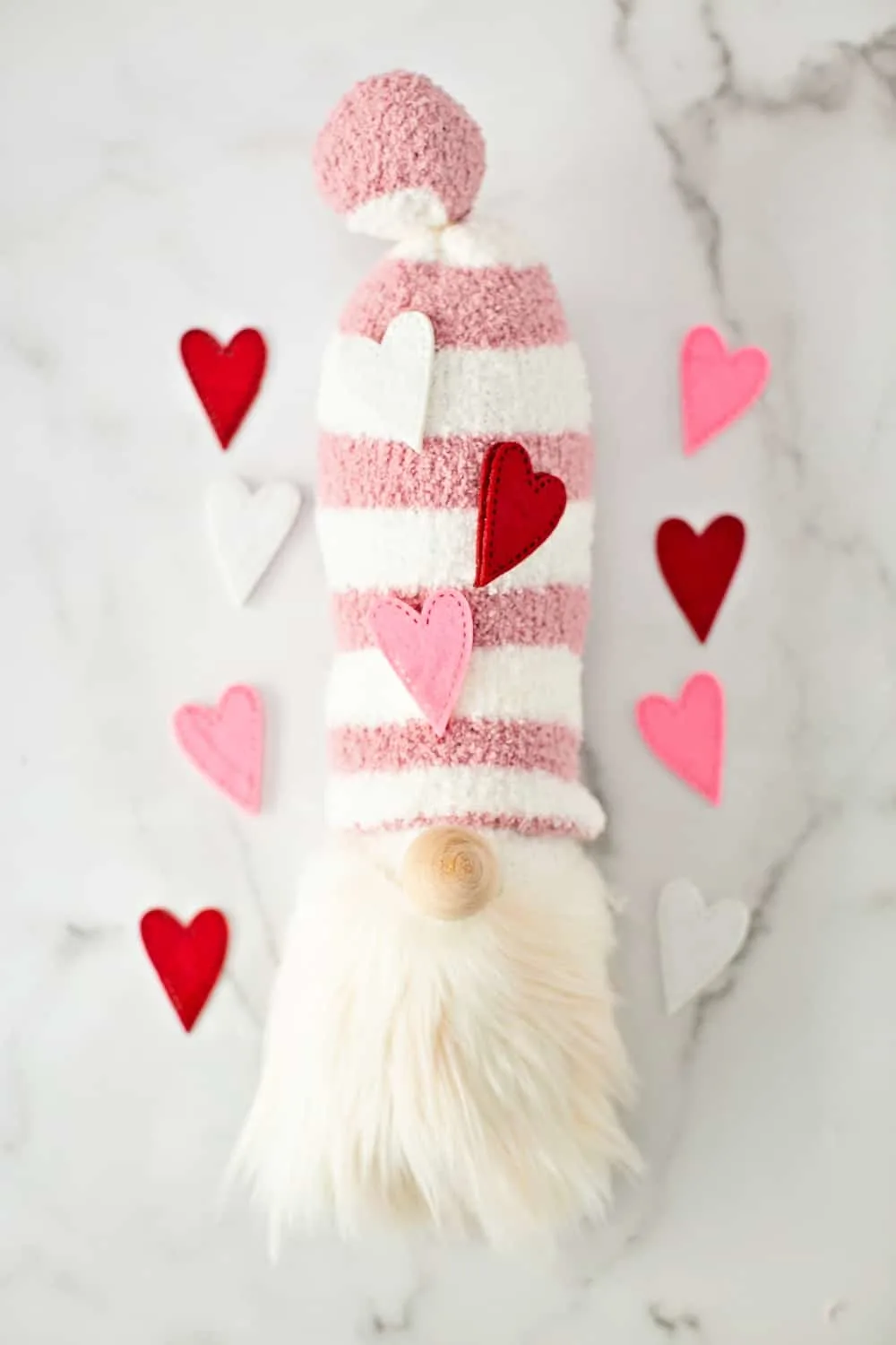 DIY Valentine Gnomes. How to make a sock gnome. 