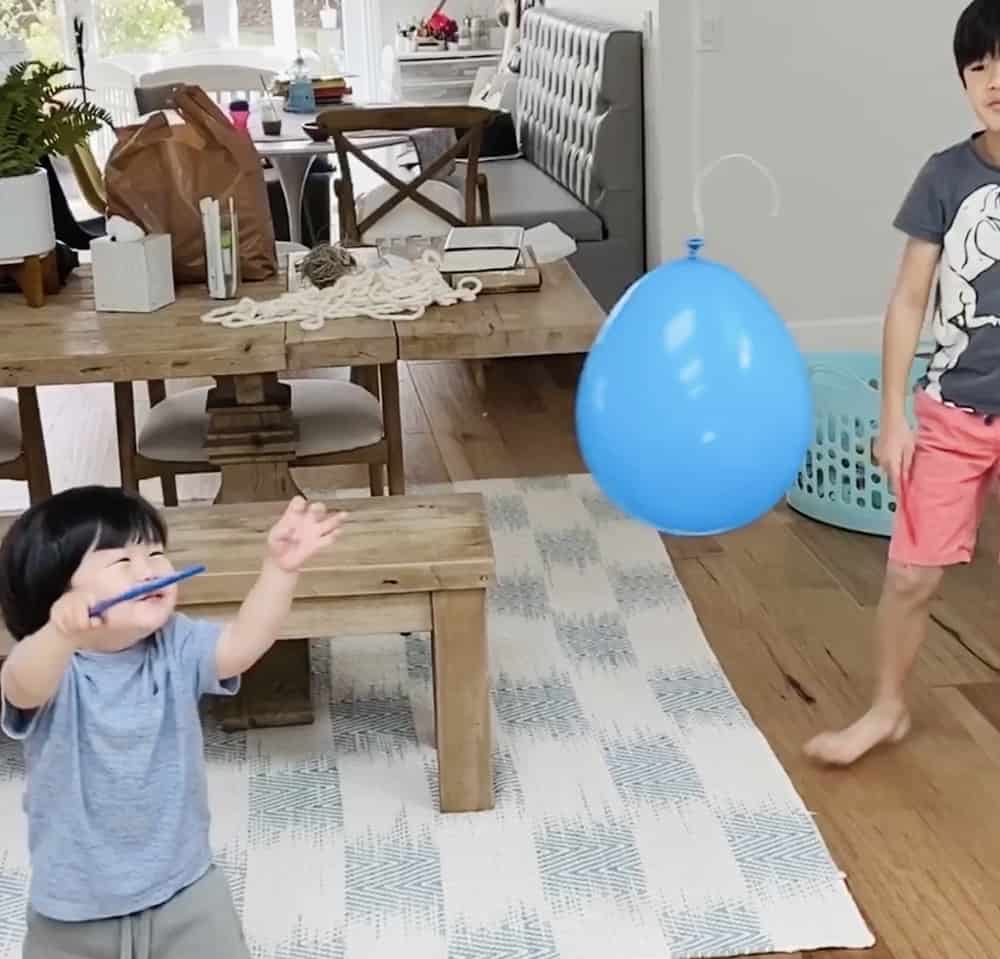 ballon tennis game for kids. Great indoor activity that is good for exercising