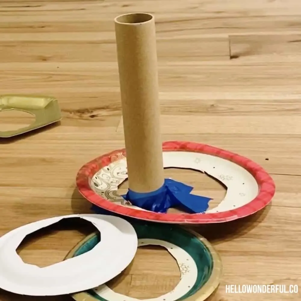 Paper Plate Ring Toss. Easy Indoor Activities for Kids. 