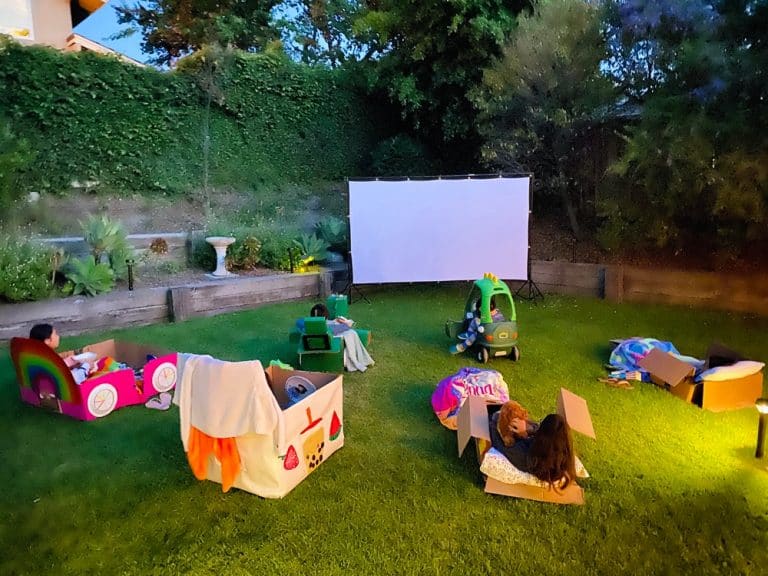 HOW TO SET UP AN OUTDOOR MOVIE NIGHT FOR KIDS