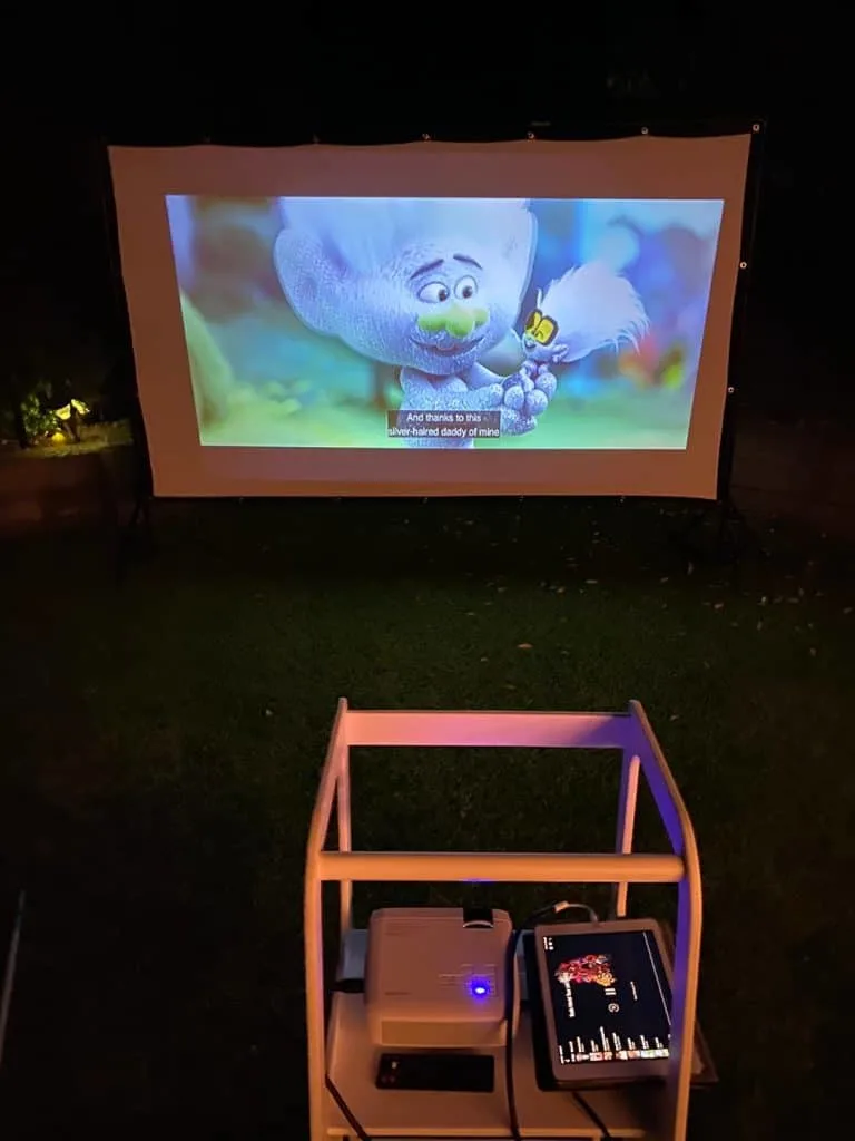 movie projector for outdoor movie 