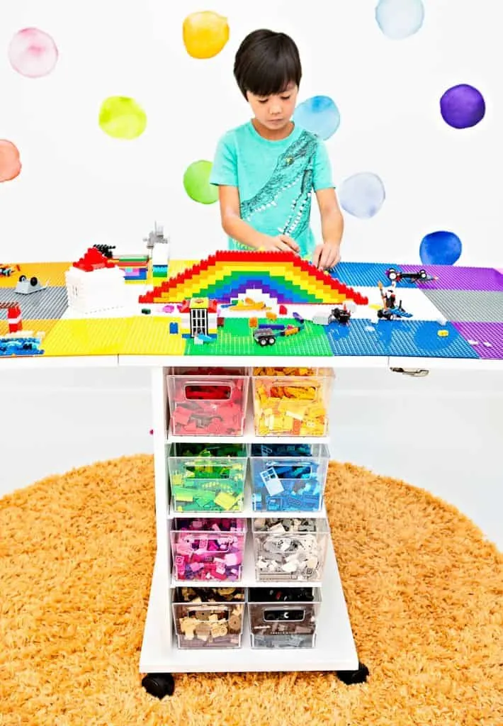 DIY LEGO Table 