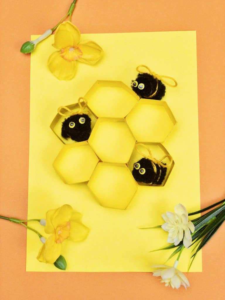 pom pom bee craft for kids