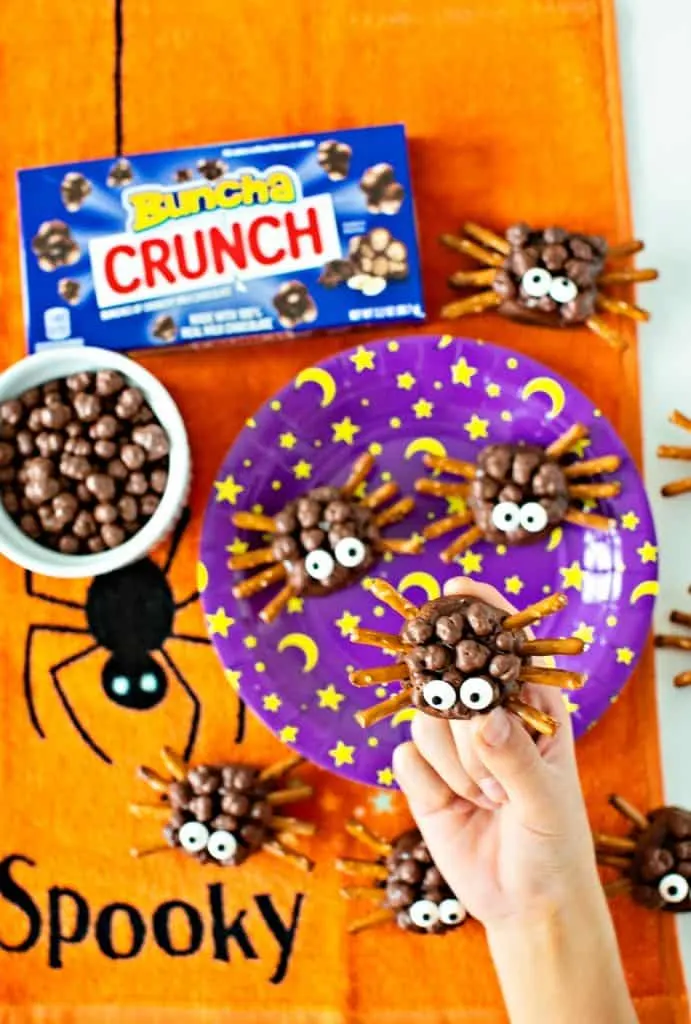 HALLOWEEN CHOCOLATE SPIDER COOKIES