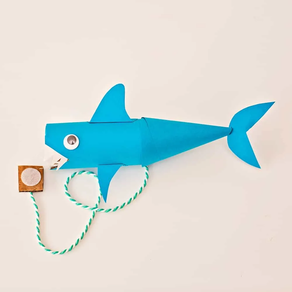 paper tube shark craft