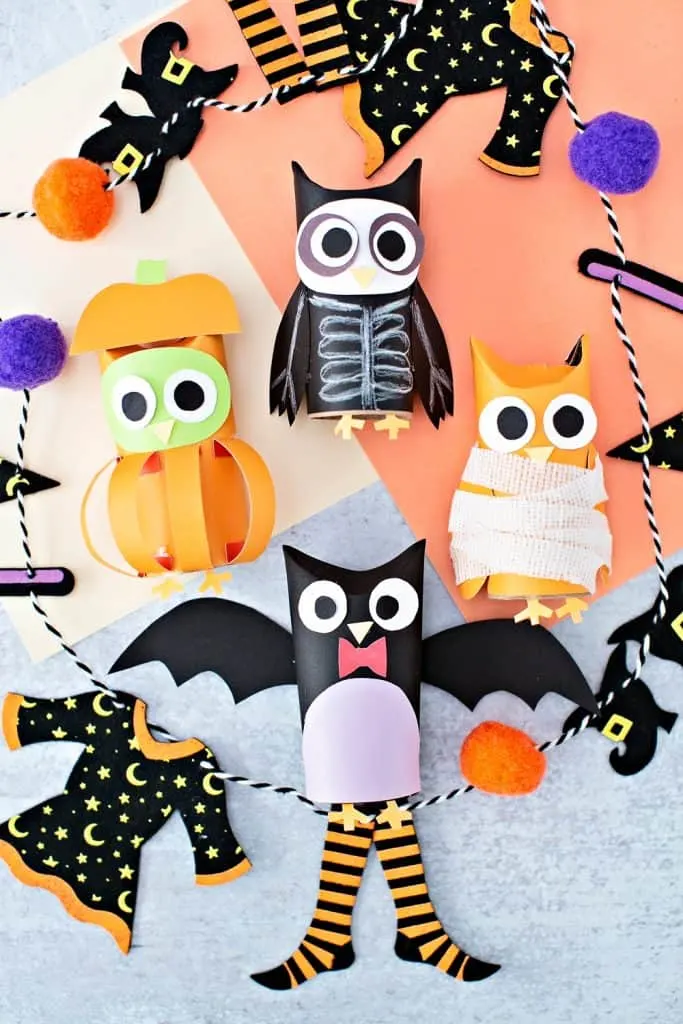 Halloween Paper Tube Owls. Paper mummy, skeleton, bat and pumpkin owl craft. 