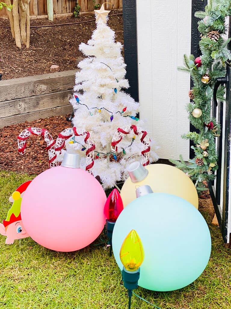 DIY Giant Ornaments made with balloons 