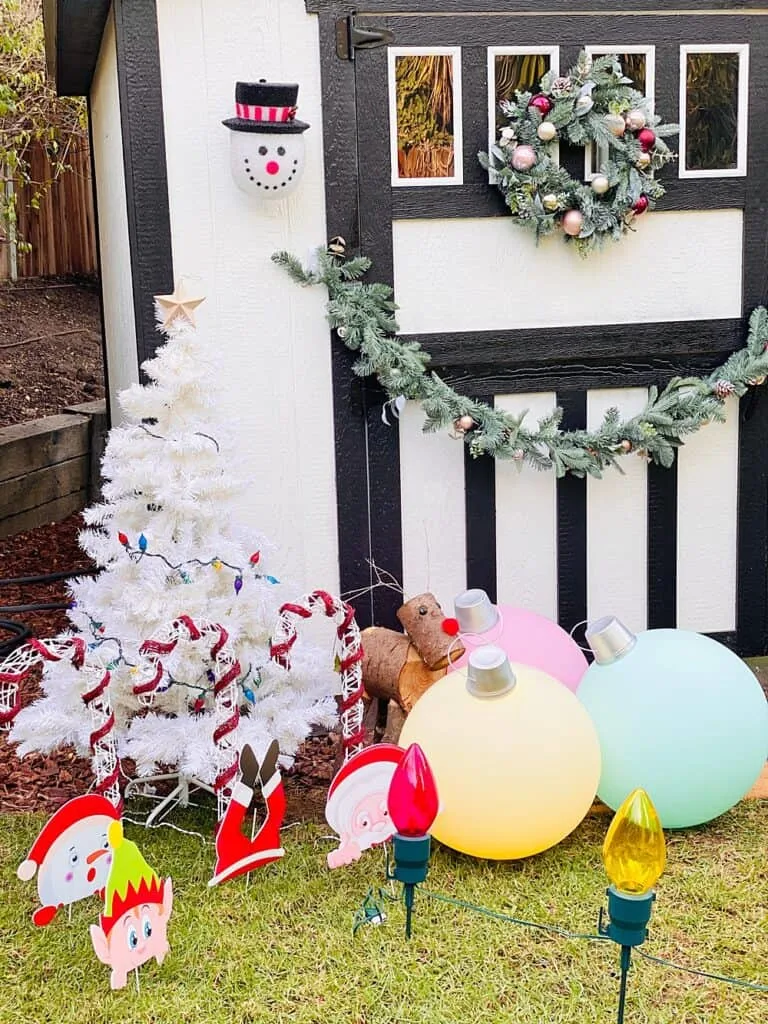 DIY Giant Ornaments made with balloons 