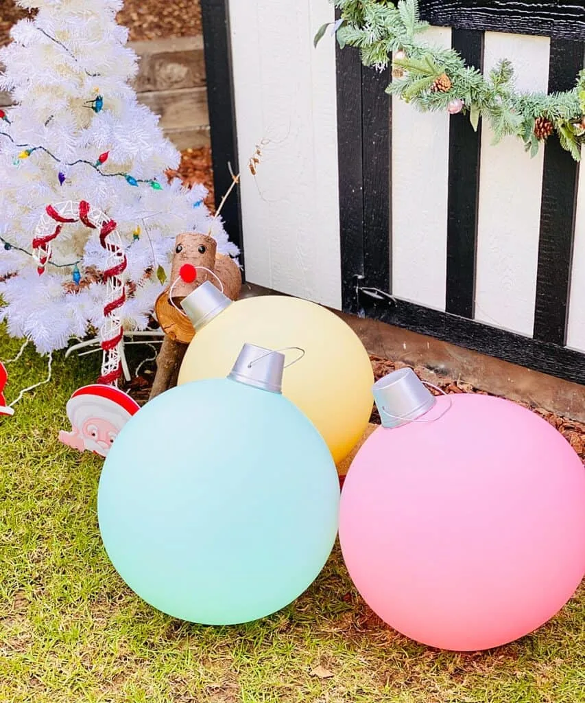 Giant DIY Balloon Ornaments