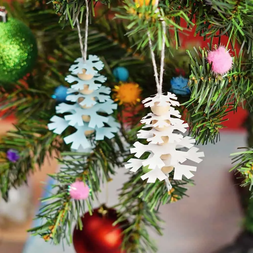 Paper Snowflake Tree Ornaments