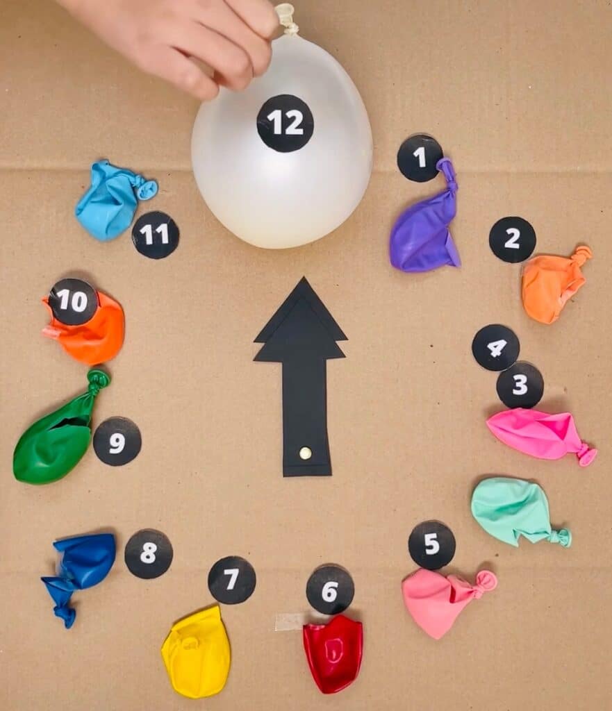 NEW YEAR DIY BALLOON CLOCK. New Year's eve countdown for kids