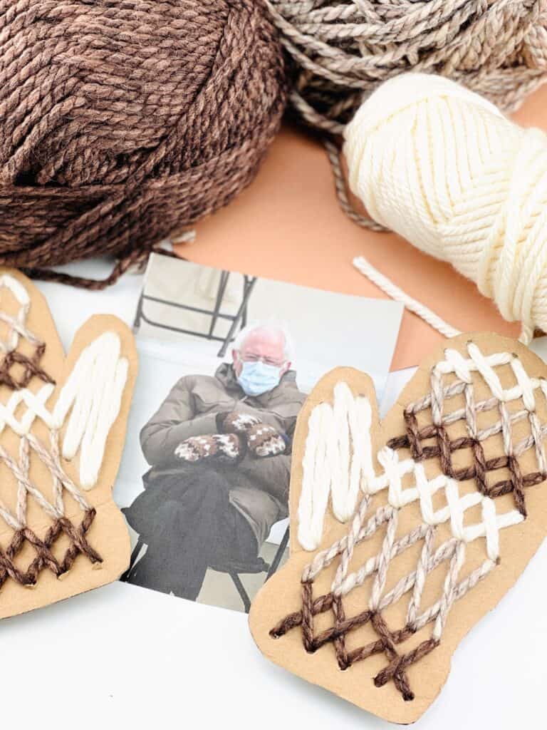 xBERNIE SANDERS MITTEN CRAFT