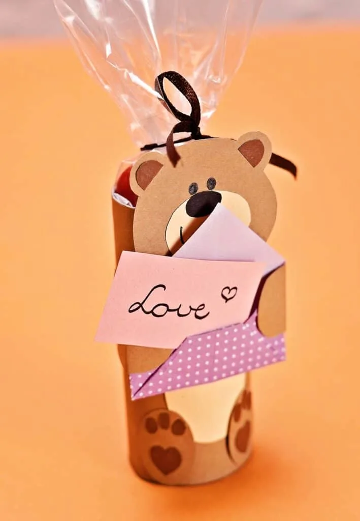 paper tube bear craft Valentine favor