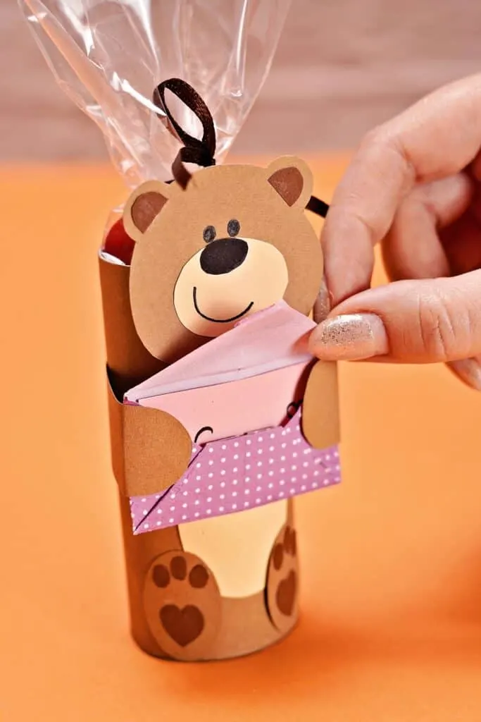 PAPER TUBE VALENTINE BEAR CRAFT