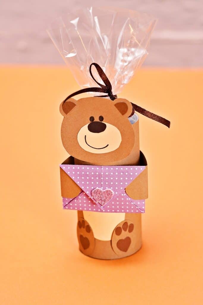 paper tube bear craft Valentine favor