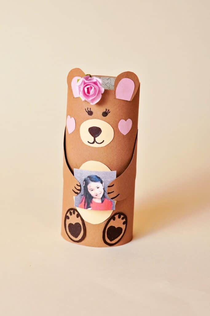 MOTHER'S DAY BEAR CRAFT - paper tube bear 