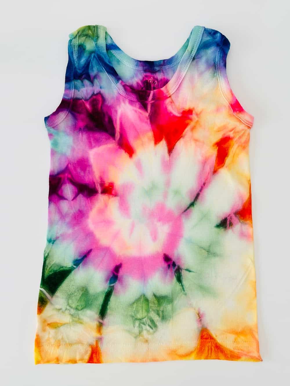 HOW TO TIE DYE WITH MARKERS