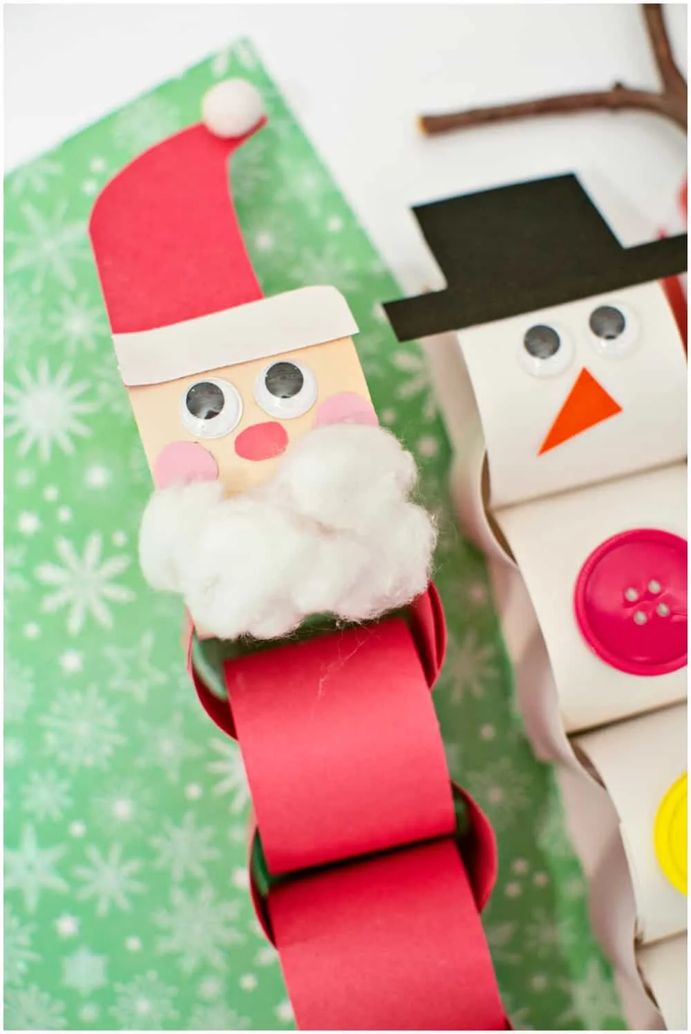 Christmas Paper Chain Garland Craft