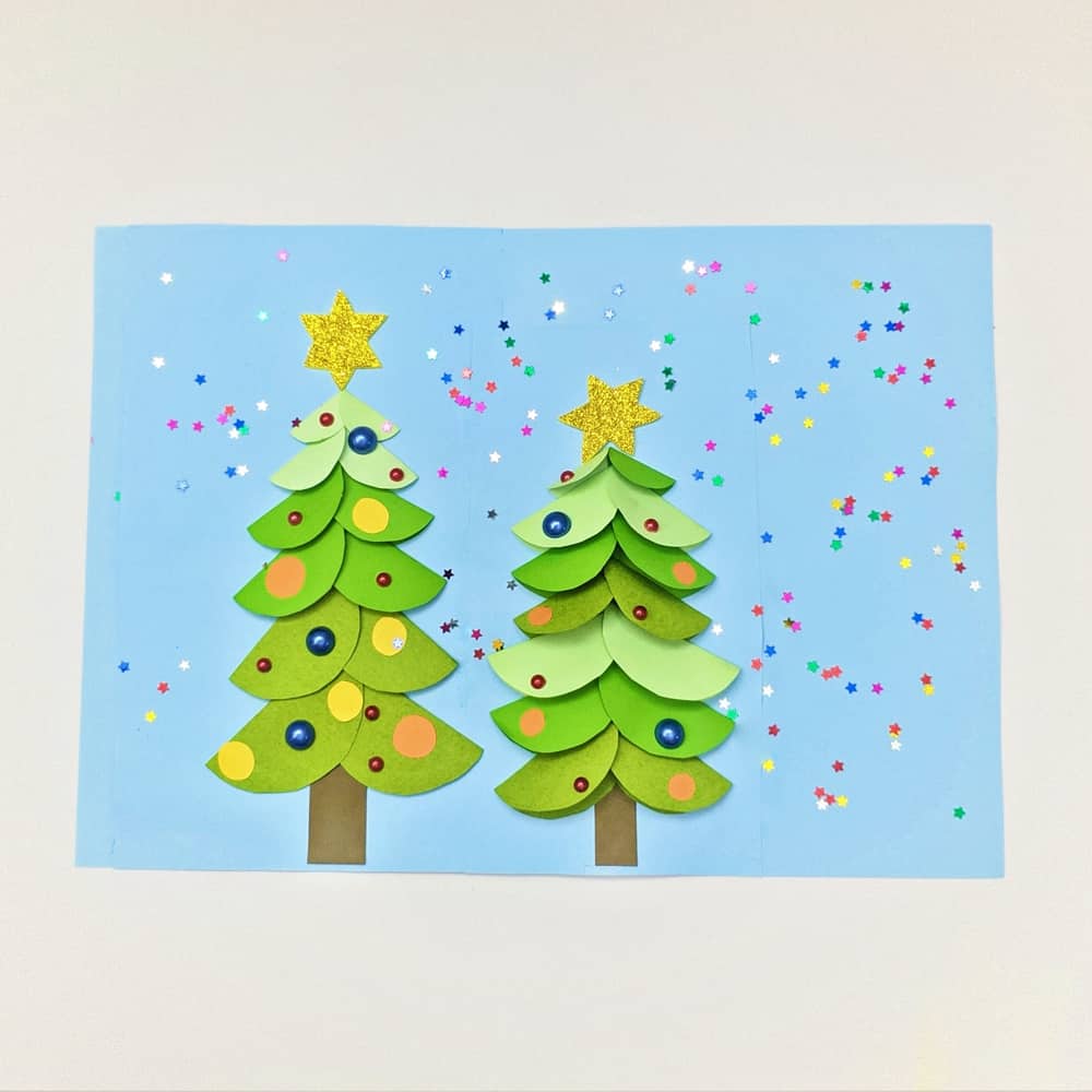 PAPER CHRISTMAS TREE CRAFT