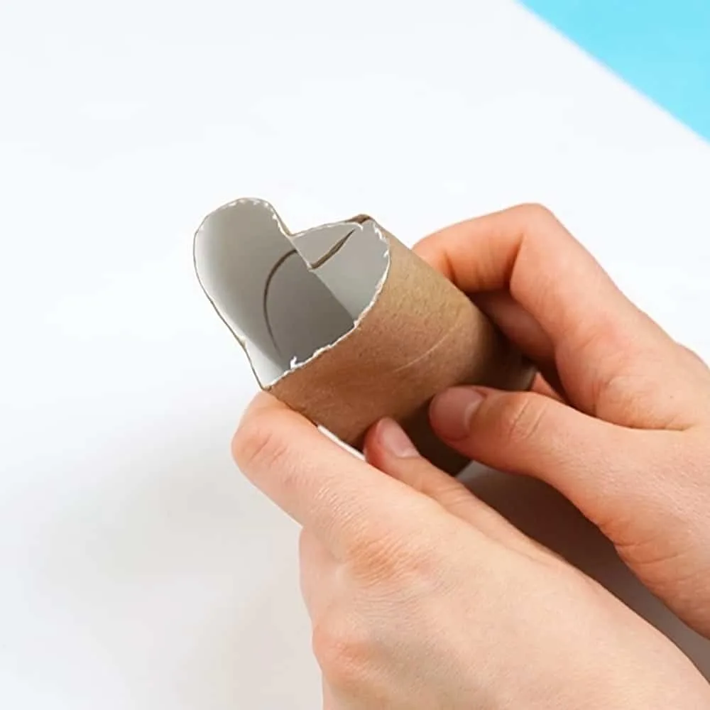 paper roll heart