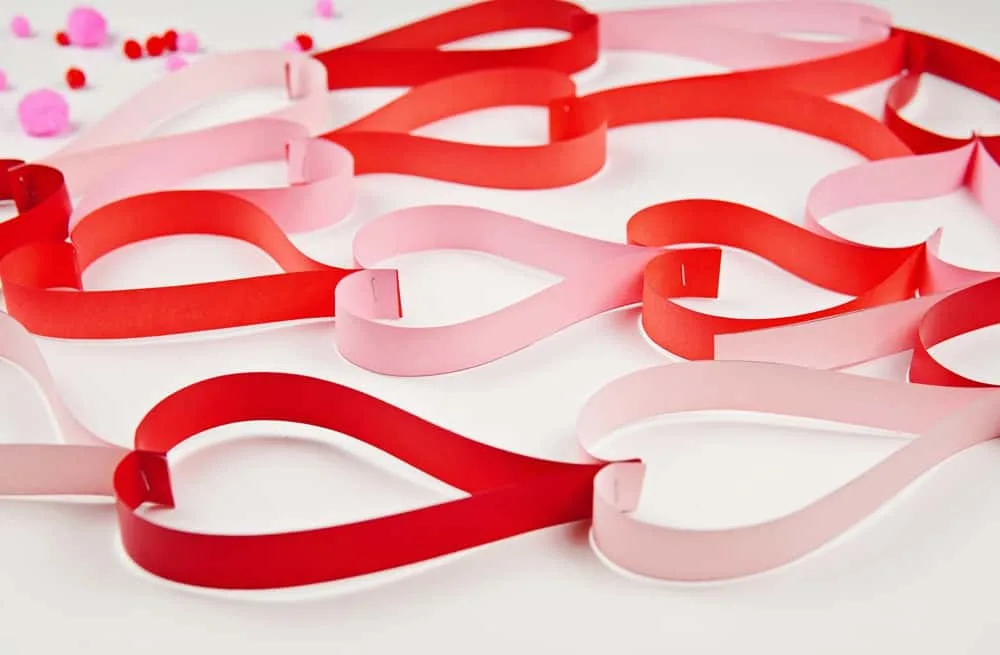 Paper Heart Chain, Kids' Crafts, Fun Craft Ideas