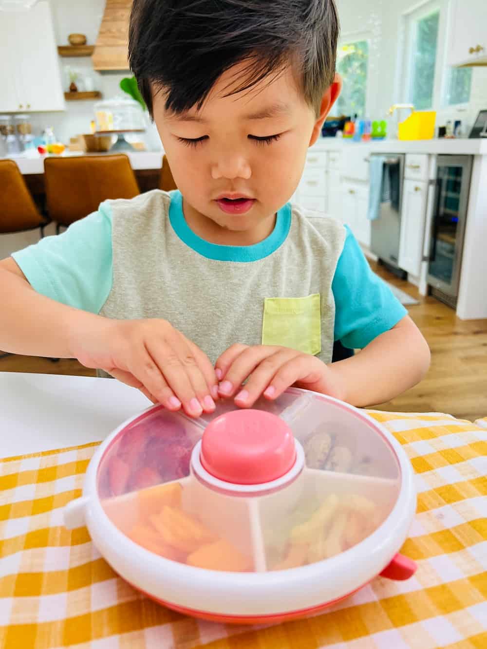 Park snacks are always a must! Love using our @GoBe Kids snack spinner