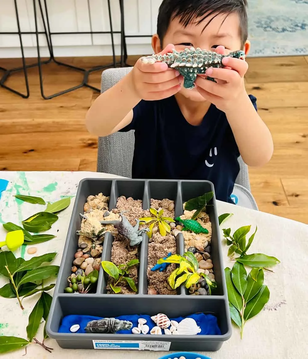 Utensil Tray play hack