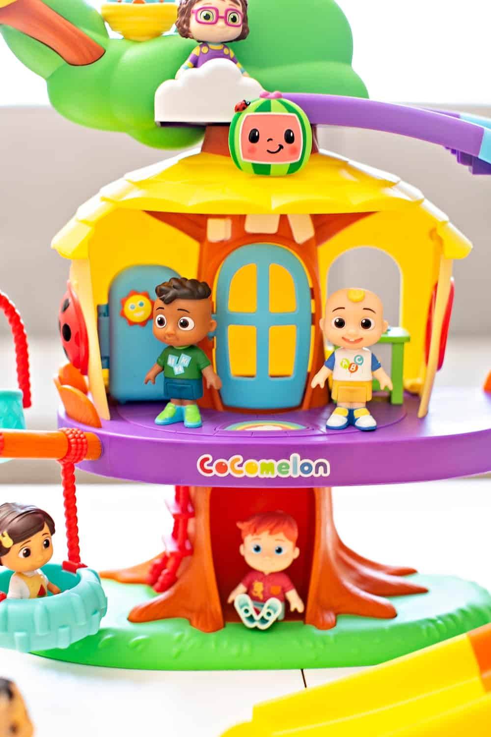 CoComelon Clubhouse Playset