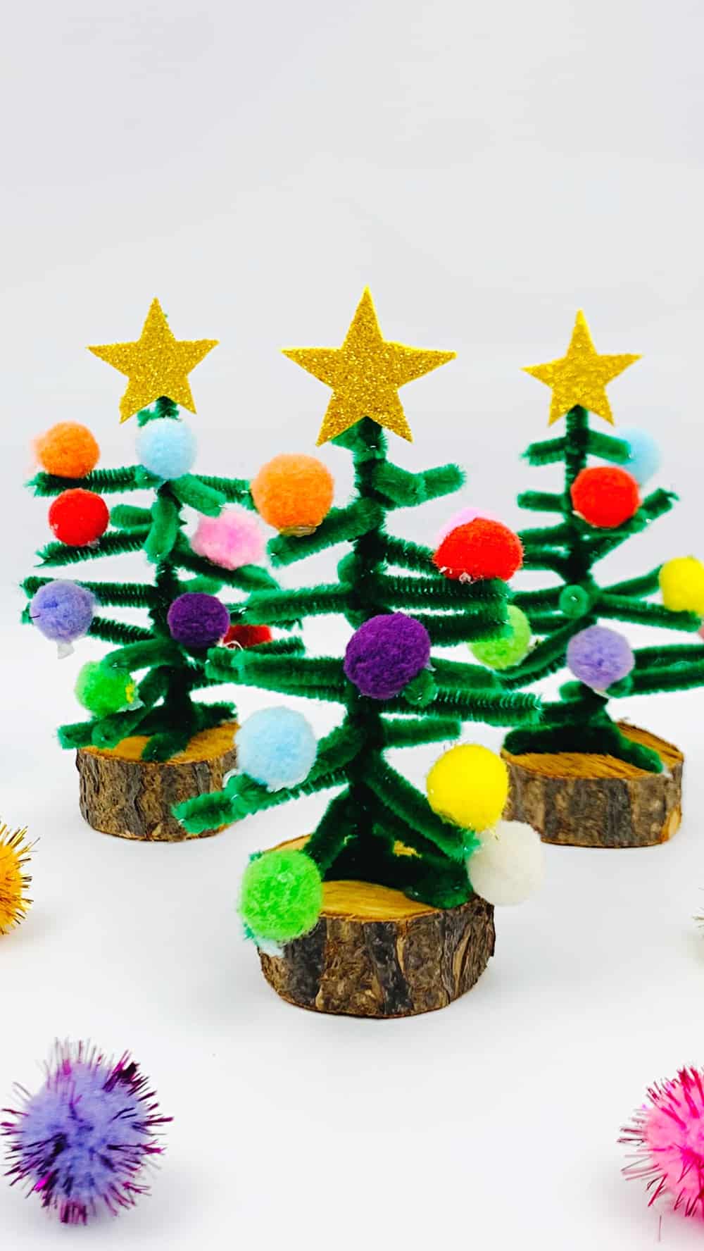 Pipe Cleaner Christmas Trees