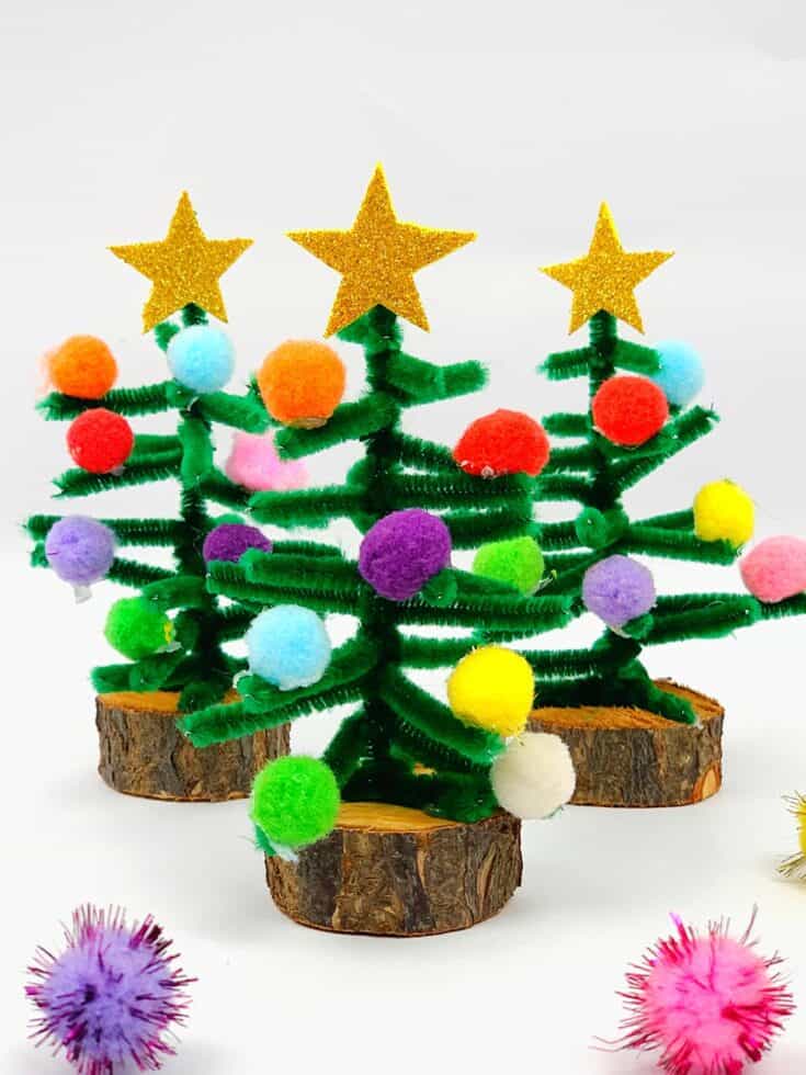 Pipe Cleaner Christmas Trees