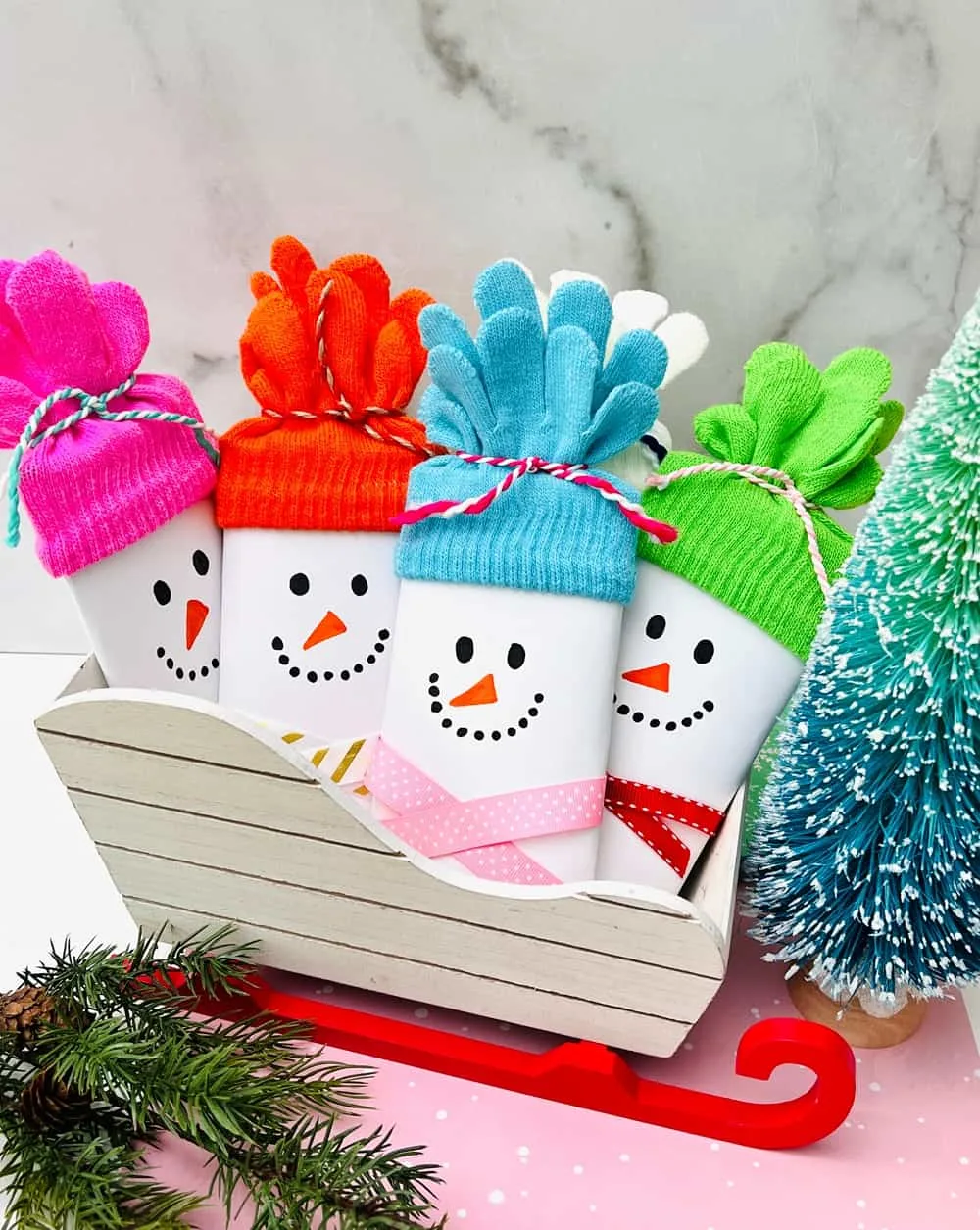 Snowman favors