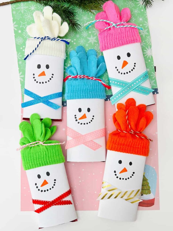 Snowman Chocolate Bars Make Cute and Easy Christmas Favors