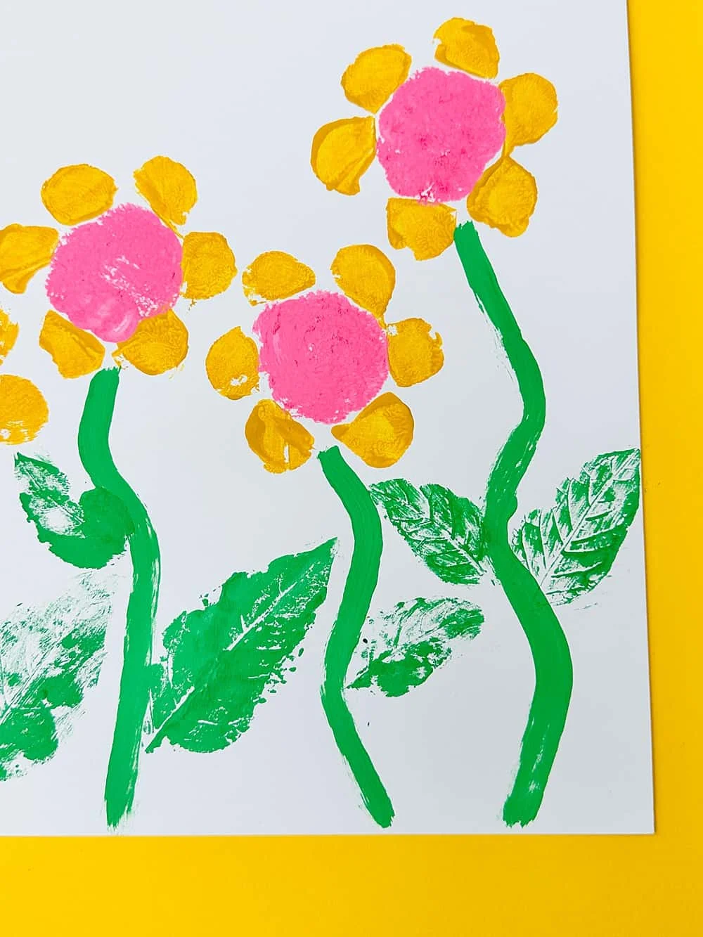 \Make This Adorable Paper Tube Flower Art