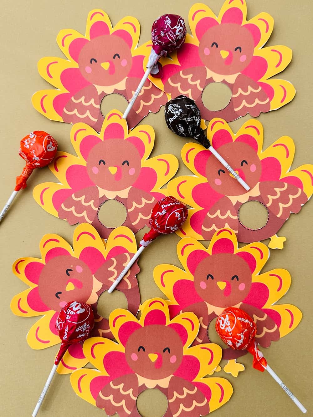 Turkey Lollipops - Cute Thanksiving Treat 