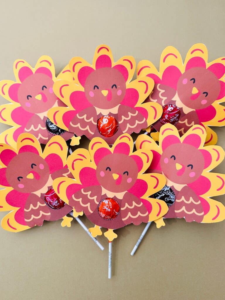 Turkey Lollipops - Cute Thanksiving Treat With Printable