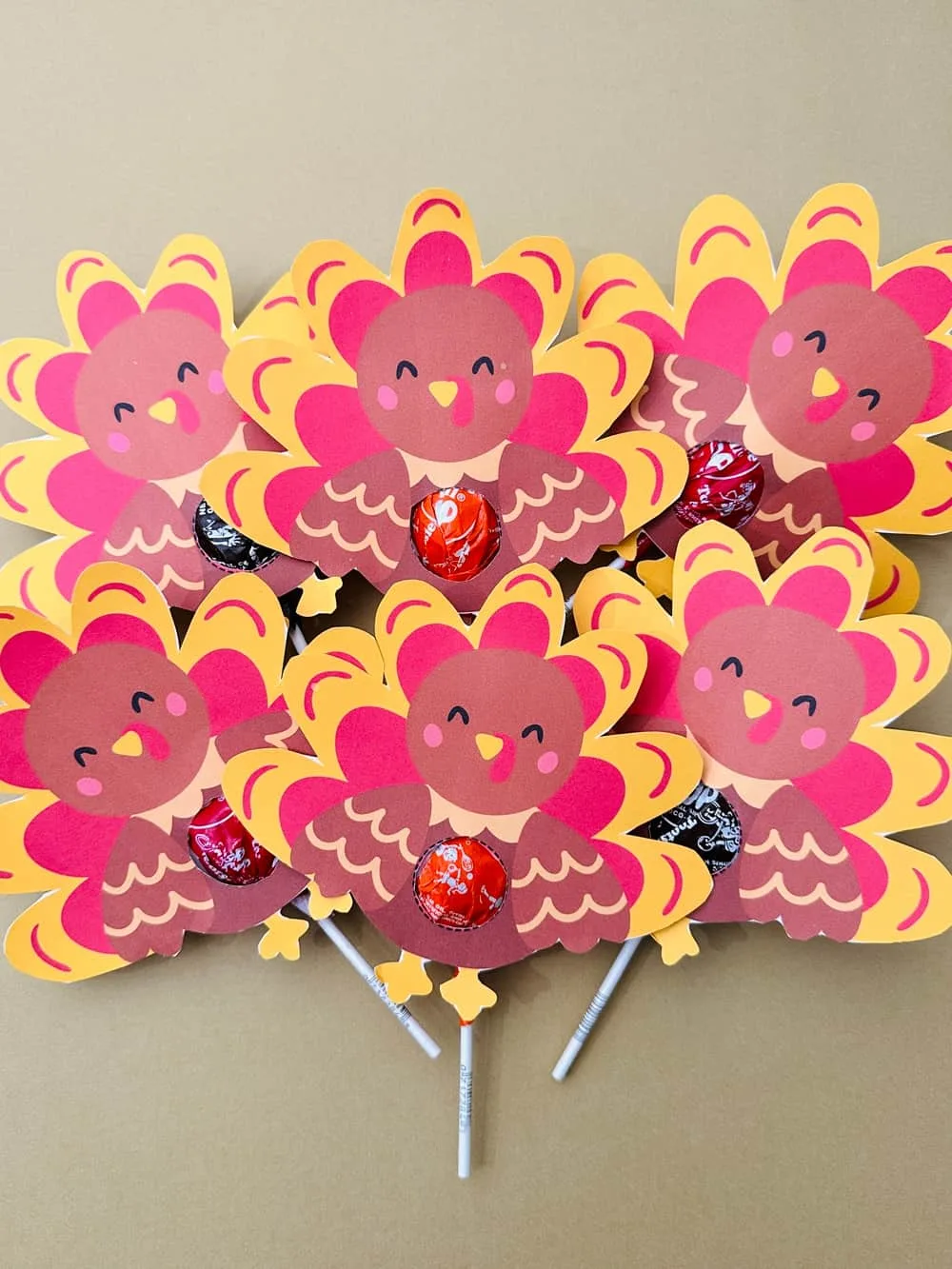 Turkey Lollipops - Cute Thanksiving Treat 