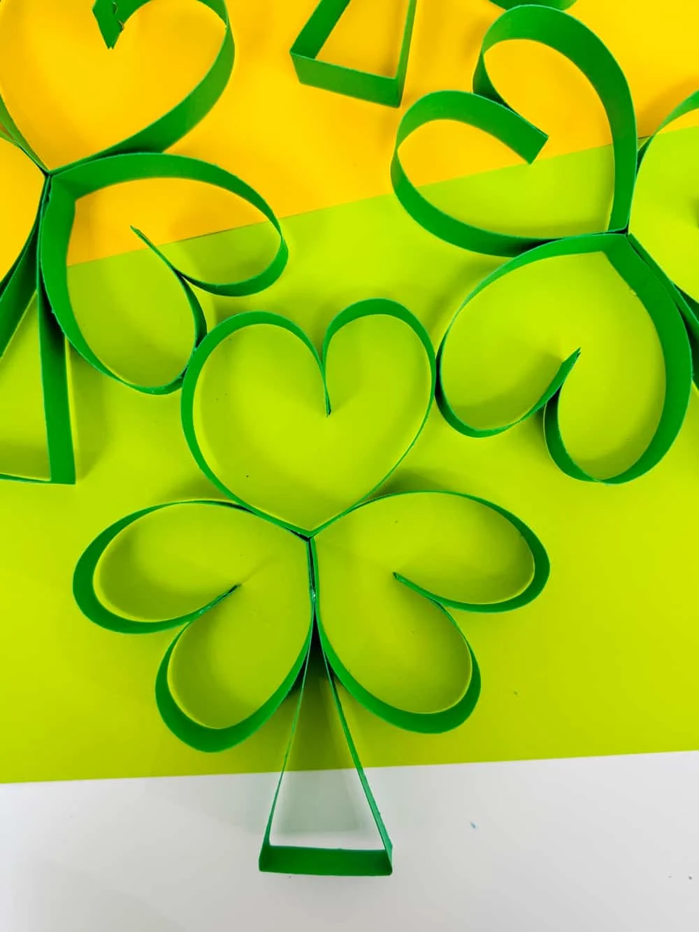 How To Make An Easy Paper Shamrock Craft