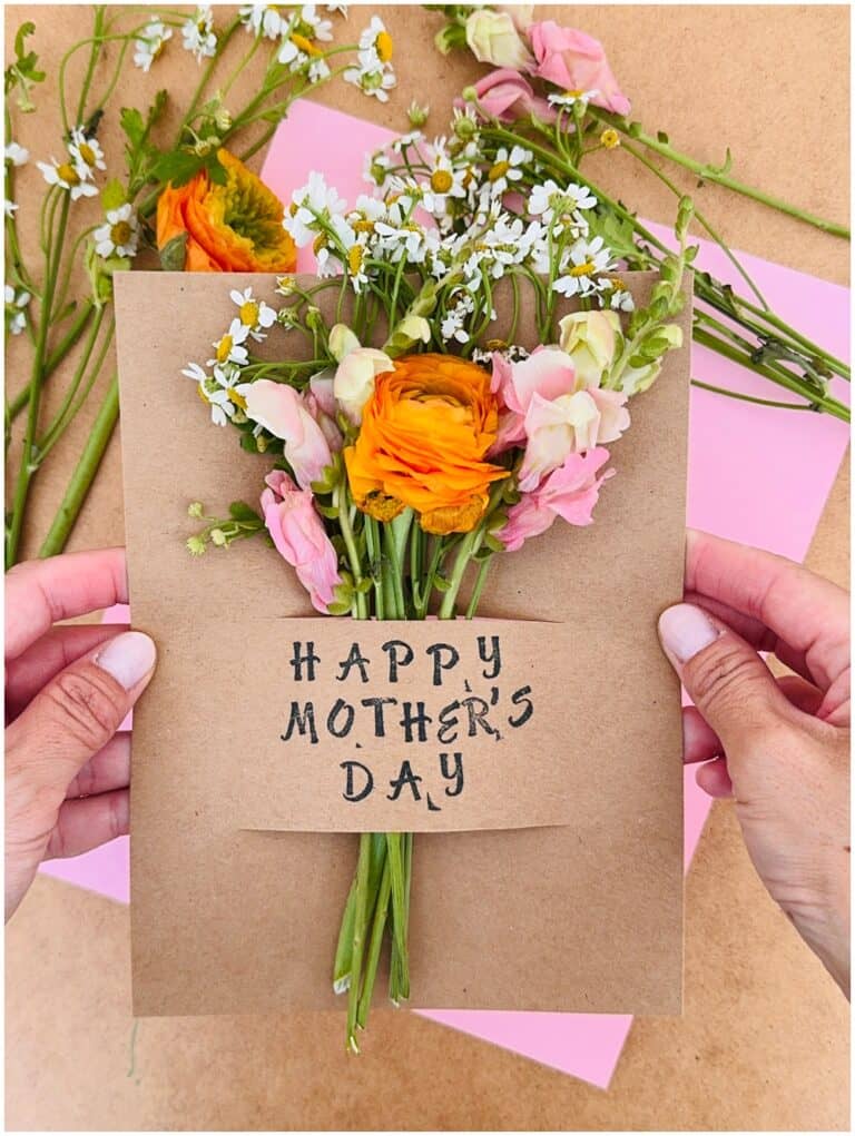 DIY Mother’s Day Flower Card – Beautiful and Simple!