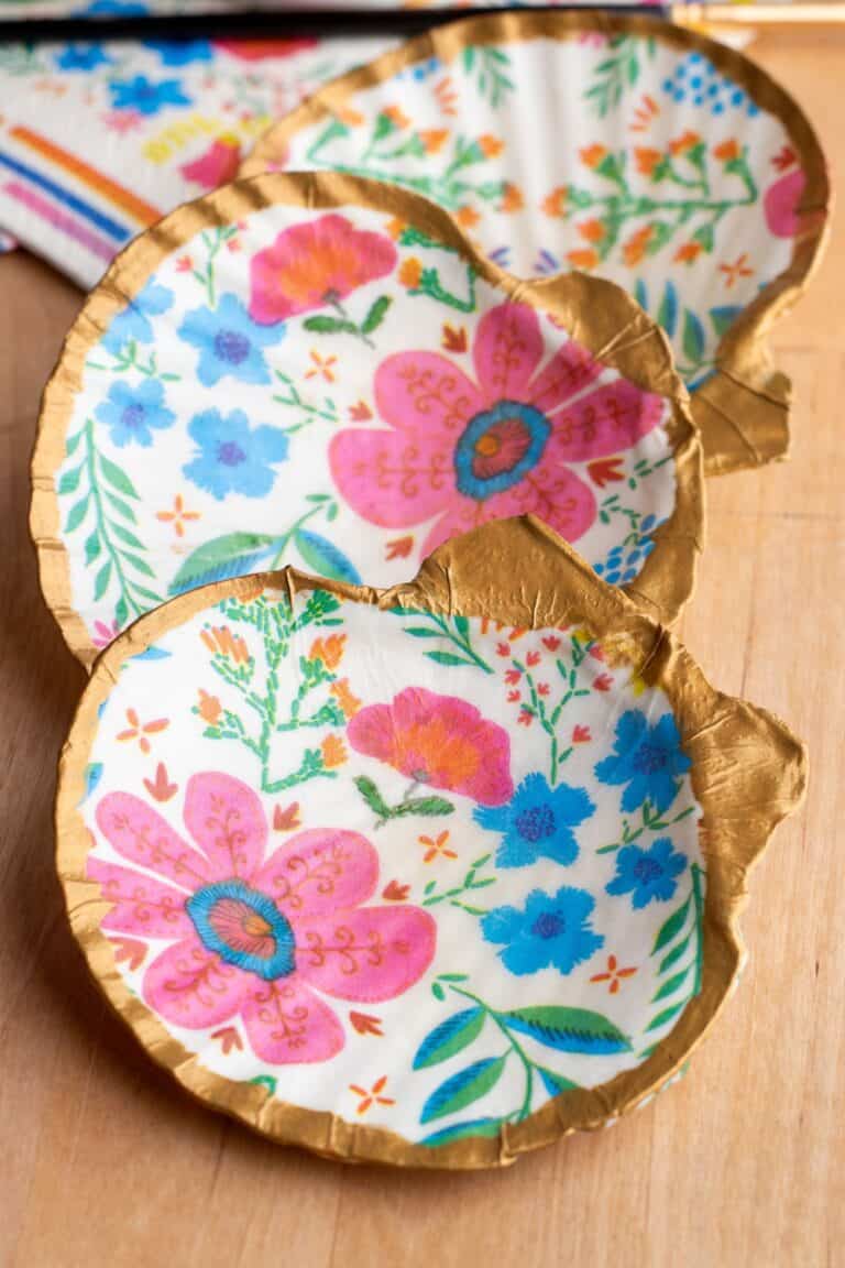 How to Make Napkin Decoupage Seashells