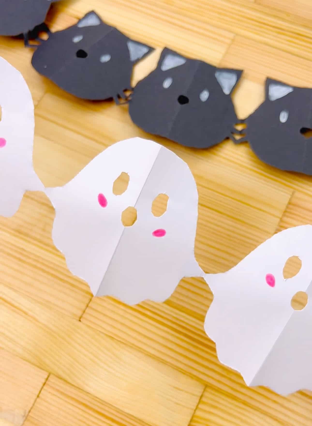 Halloween paper garland