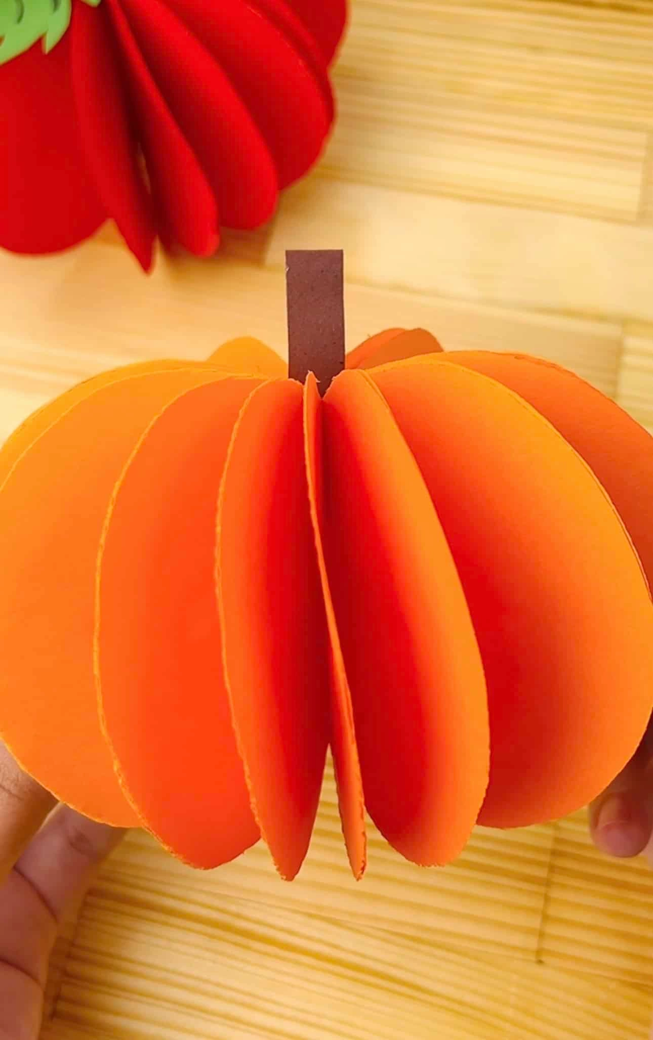 paper pumpkin craft