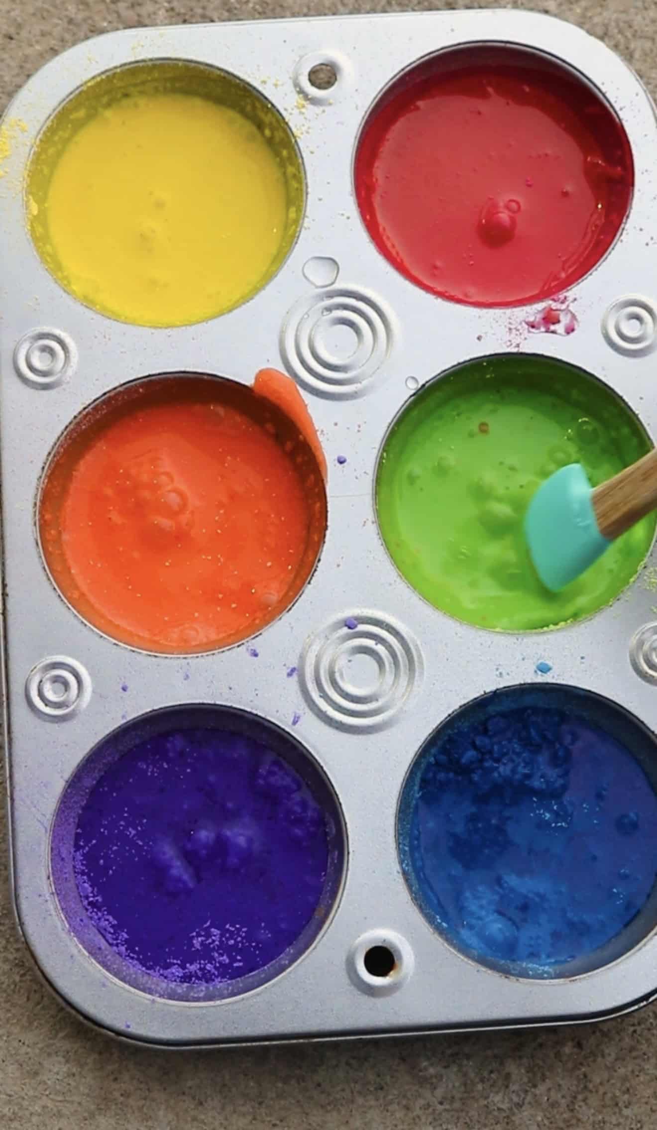 DIY Sidewalk Chalk